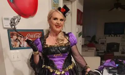 Shona Gardner after weight-loss surgery with Dr. Matthew Fitzer